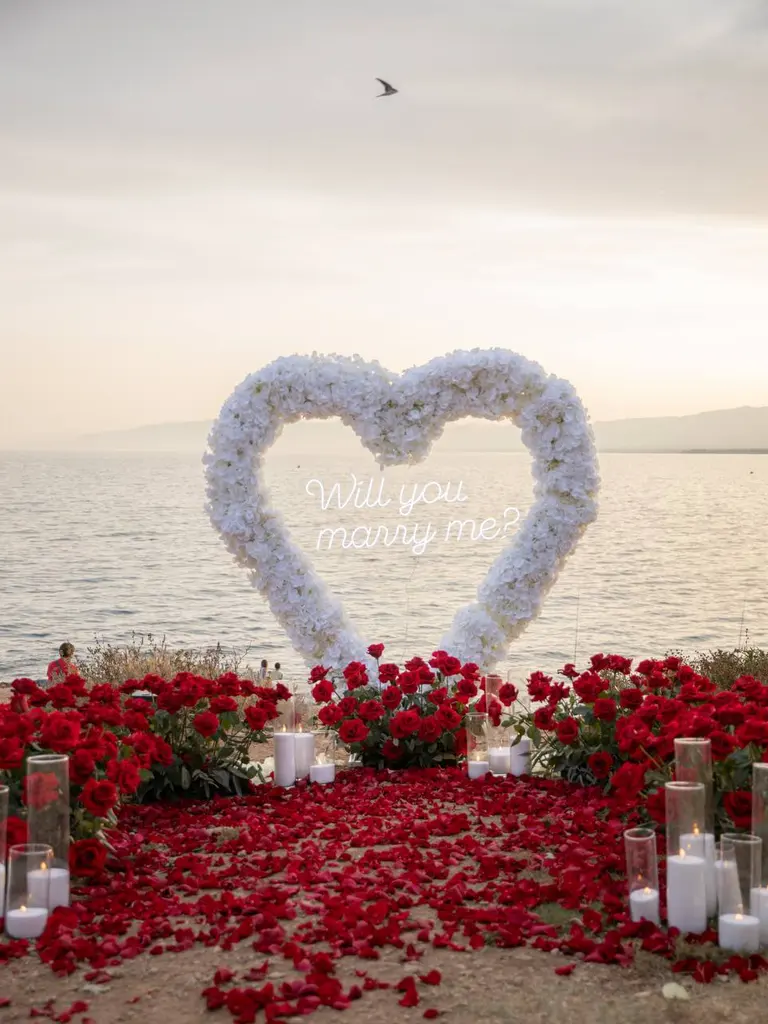 Salou beach marriage proposal setup on the Costa Dorada coast - photo 1